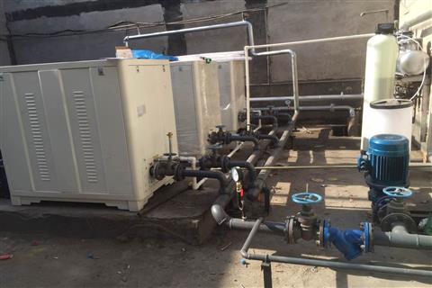 Central hot water boiler